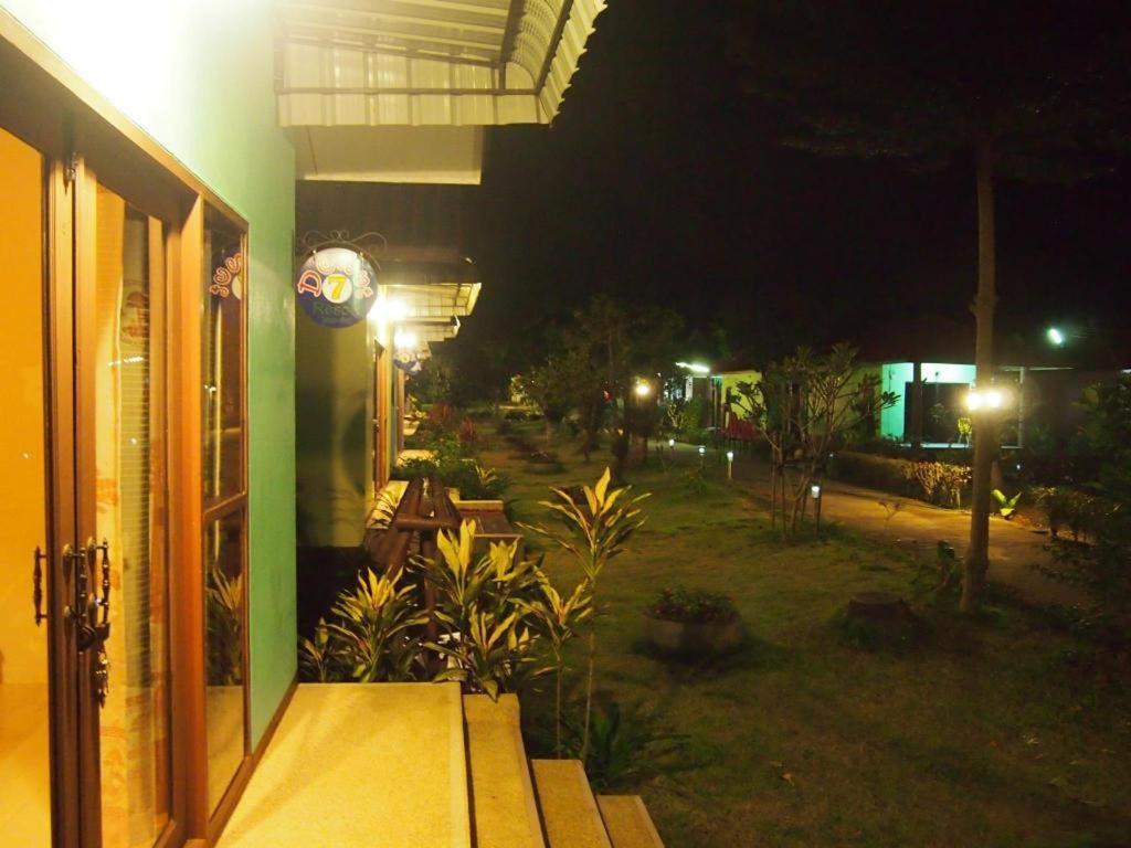Donut Resort Mae Sai Exterior photo